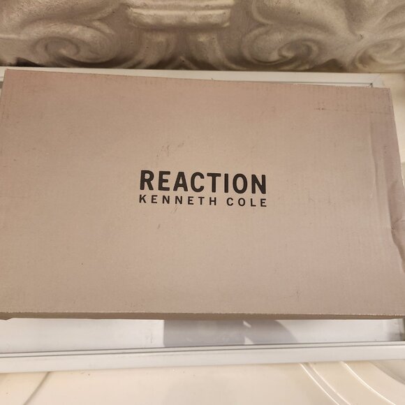 Kenneth Cole Reaction "Lindy" Silver Mary Janes. NIB. Size 9 - Picture 12 of 12